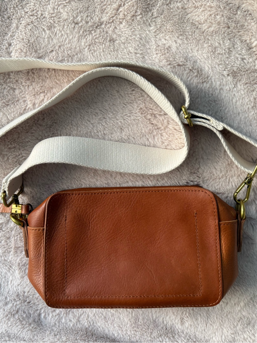 NWT Madewell The Transport Camera Bag English Saddle Leather - Picture 8 of 12